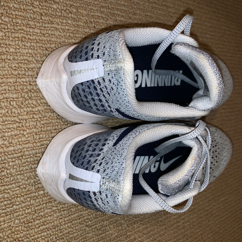 Nike Women's Air Zoom Pegasus 35